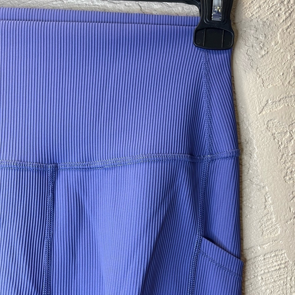 Thick Athletics LUX Ribbed On-the-Move Purple Leggings Side Pockets - Picture 3 of 12
